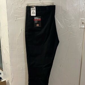 Men’s dickies work pants original fit size 50×34.